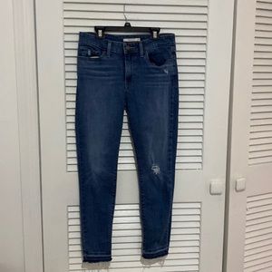 Levis 711 Skinny- 29